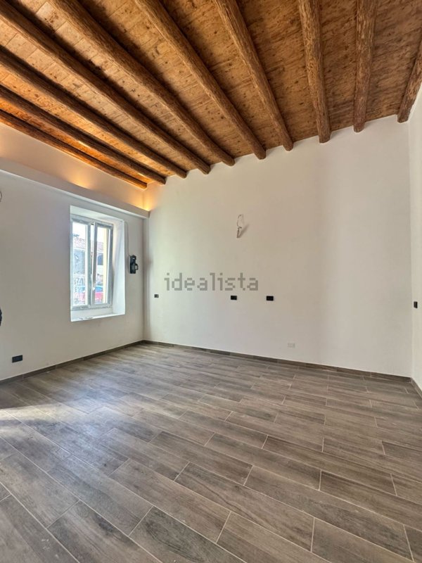 appartamento in vendita ad Appiano Gentile