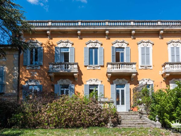 intera palazzina in vendita ad Appiano Gentile