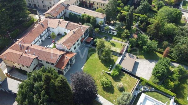 casa indipendente in vendita ad Appiano Gentile
