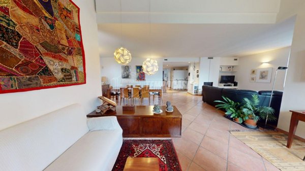 casa indipendente in vendita ad Appiano Gentile