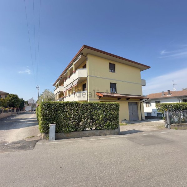 appartamento in vendita ad Appiano Gentile