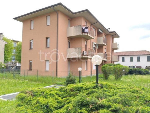 appartamento in vendita ad Appiano Gentile