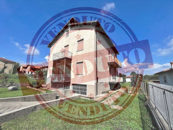 casa indipendente in vendita ad Appiano Gentile