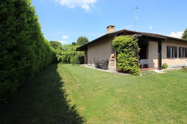 casa indipendente in vendita ad Appiano Gentile