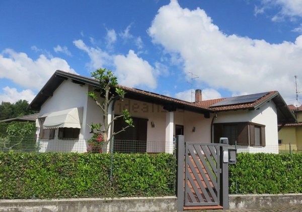 casa indipendente in vendita ad Appiano Gentile