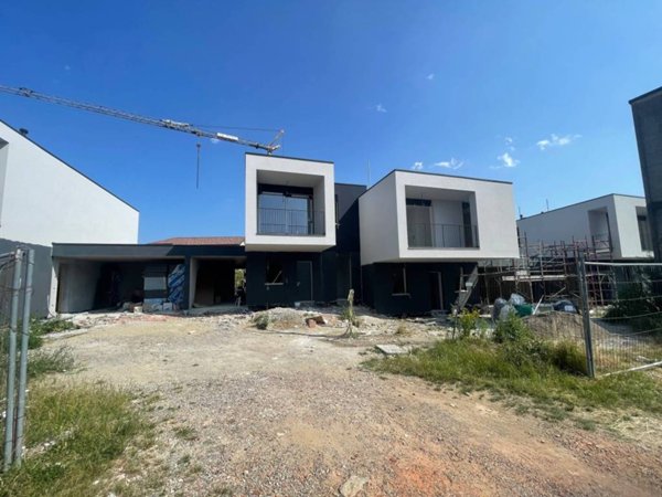 casa indipendente in vendita ad Appiano Gentile