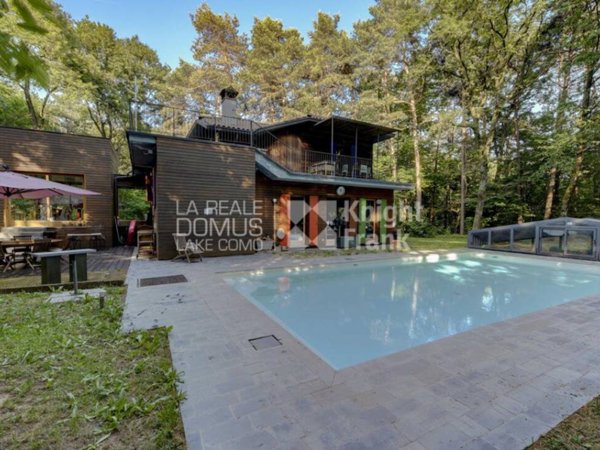 casa indipendente in vendita ad Appiano Gentile