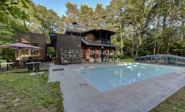 casa indipendente in vendita ad Appiano Gentile