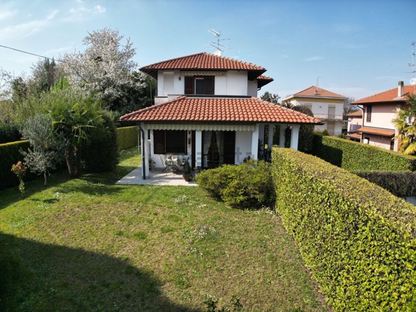 appartamento in vendita ad Appiano Gentile
