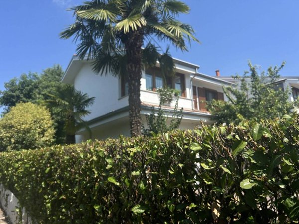 casa indipendente in vendita ad Appiano Gentile