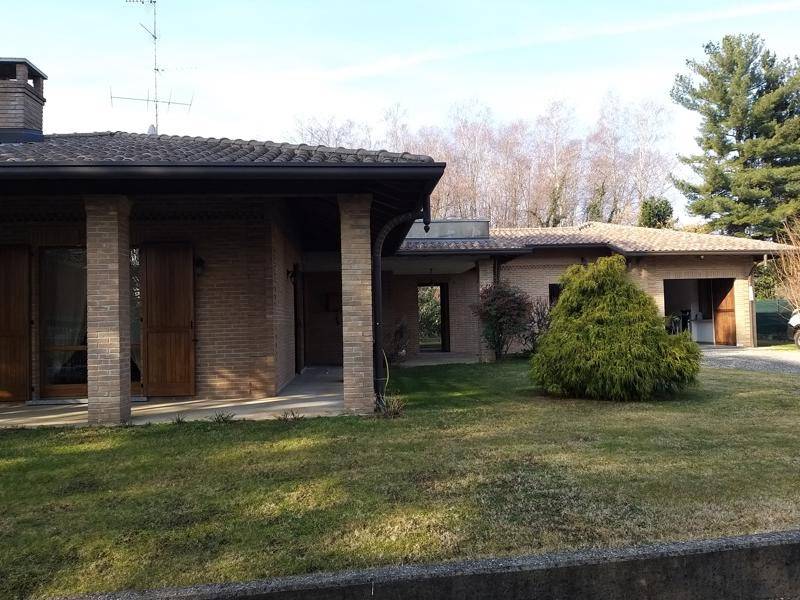 casa indipendente in vendita ad Appiano Gentile