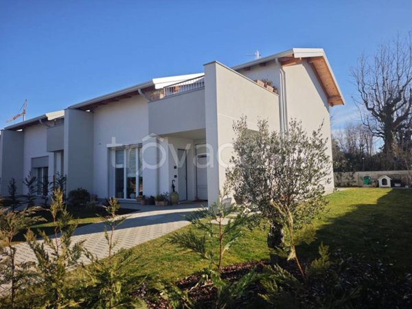 casa indipendente in vendita ad Appiano Gentile