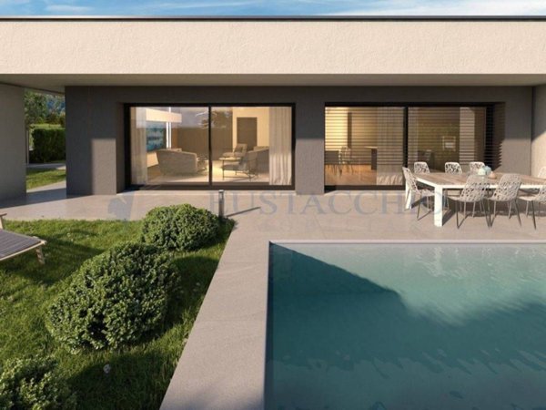 casa indipendente in vendita ad Appiano Gentile