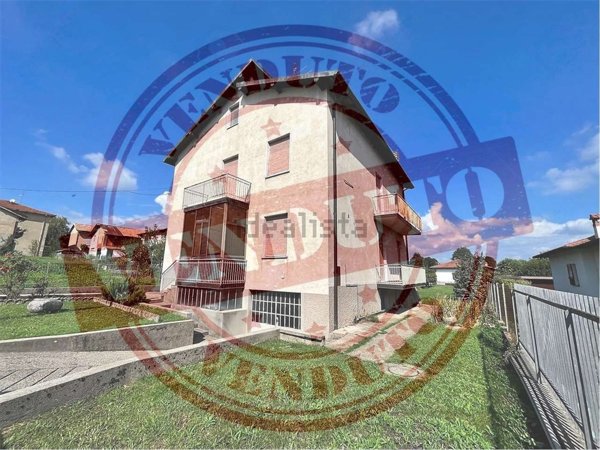 casa indipendente in vendita ad Appiano Gentile