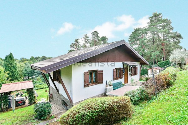 casa indipendente in vendita ad Appiano Gentile