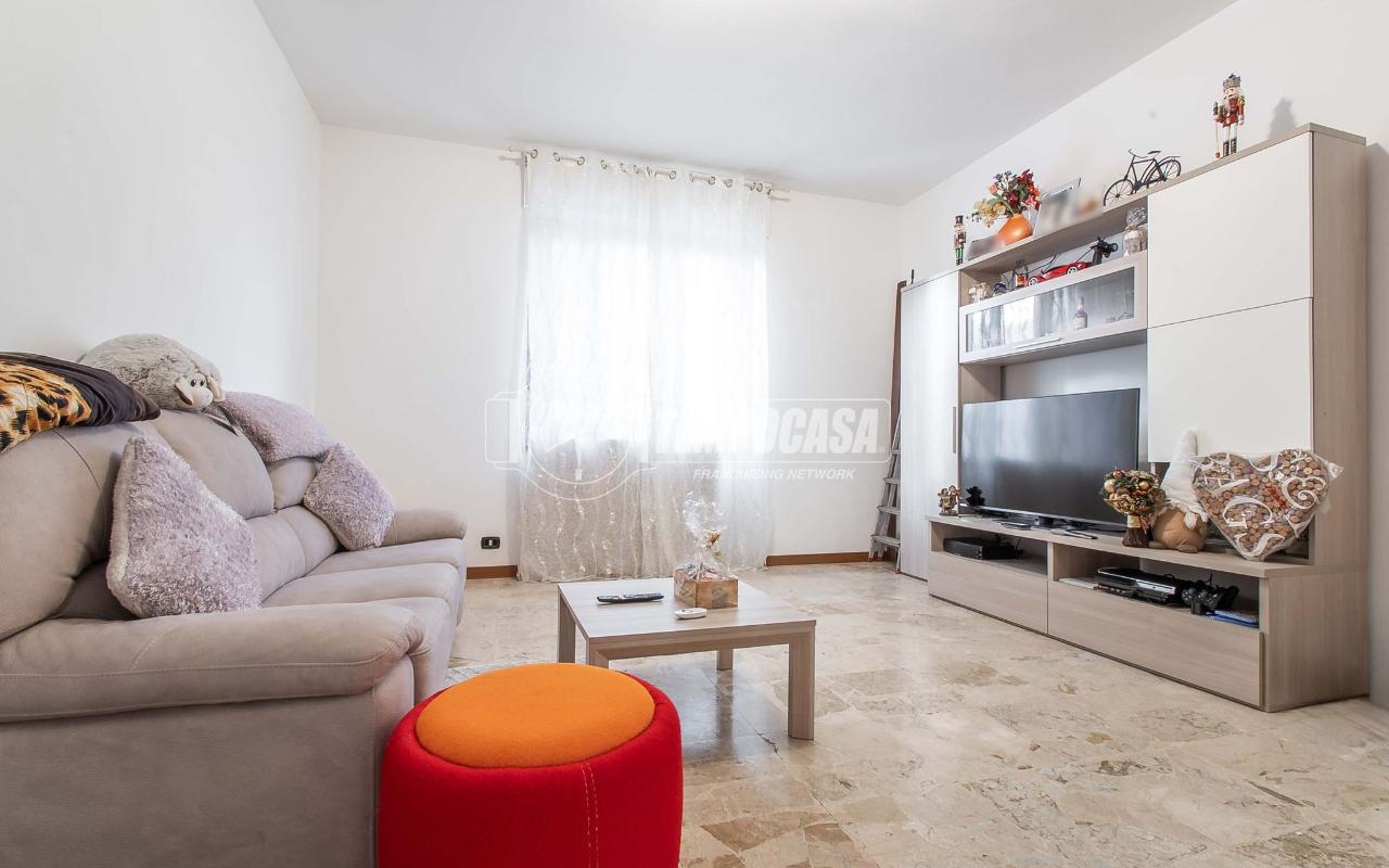 appartamento in vendita ad Appiano Gentile