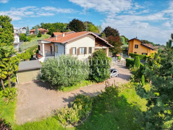 casa indipendente in vendita ad Appiano Gentile