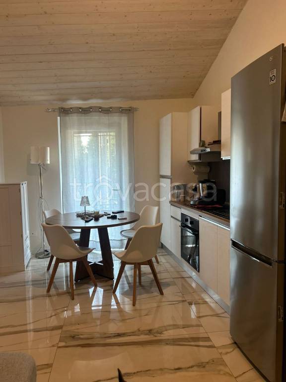 appartamento in vendita ad Appiano Gentile