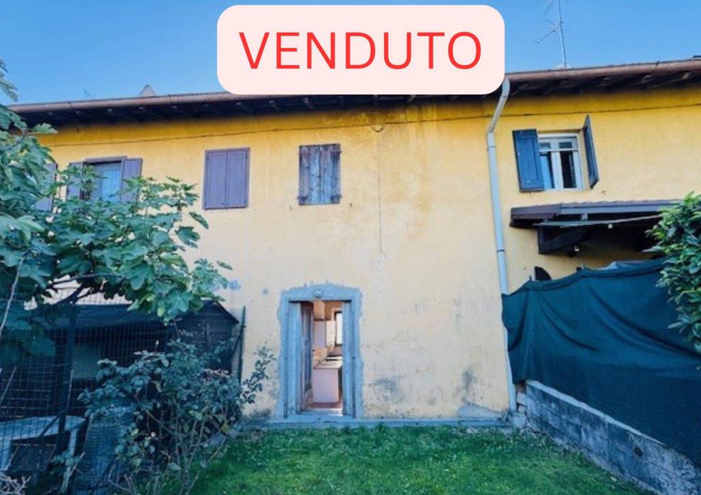 appartamento in vendita ad Appiano Gentile
