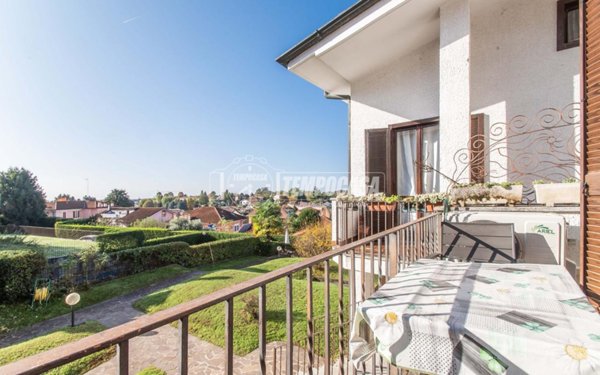 appartamento in vendita ad Appiano Gentile