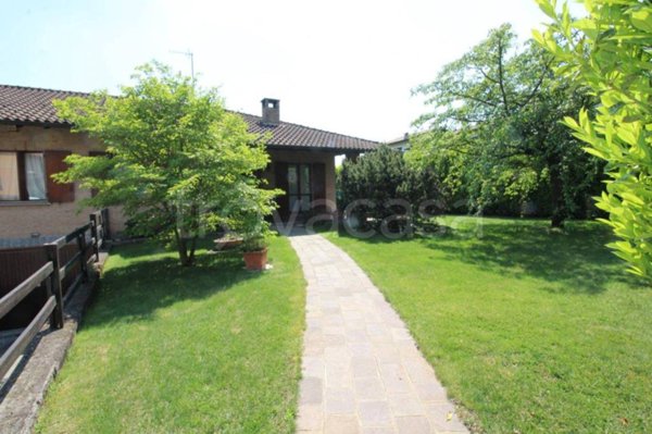casa indipendente in vendita ad Appiano Gentile