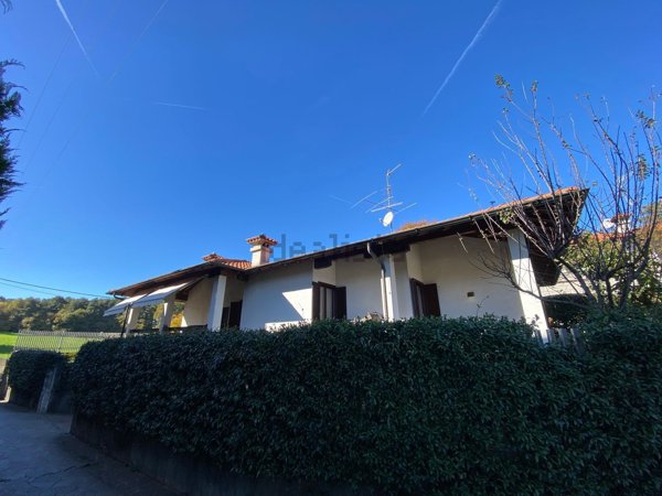 casa indipendente in vendita ad Appiano Gentile