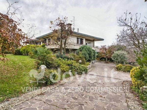 casa indipendente in vendita ad Appiano Gentile