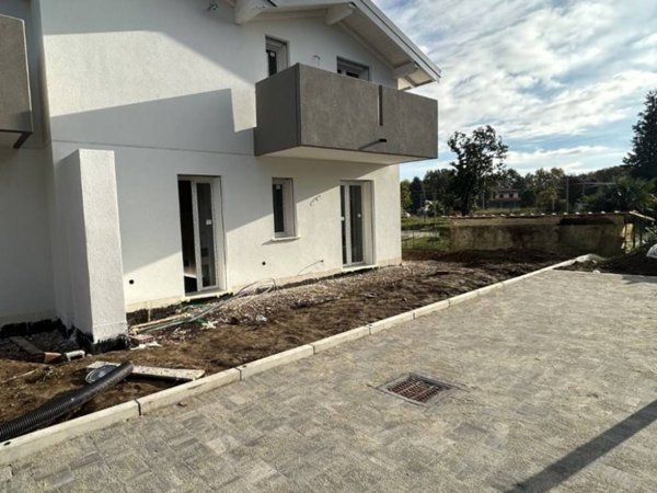 casa indipendente in vendita ad Appiano Gentile