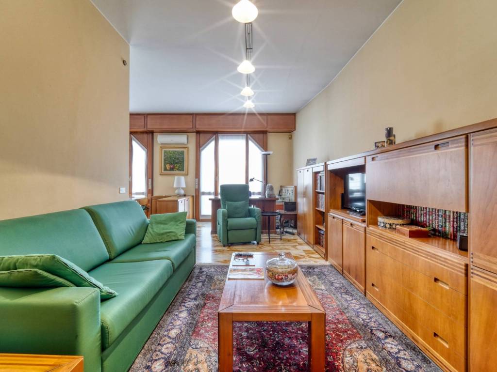 appartamento in vendita ad Appiano Gentile