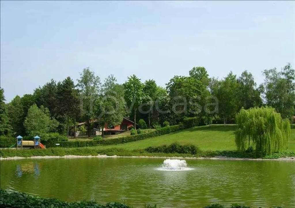 casa indipendente in vendita ad Appiano Gentile