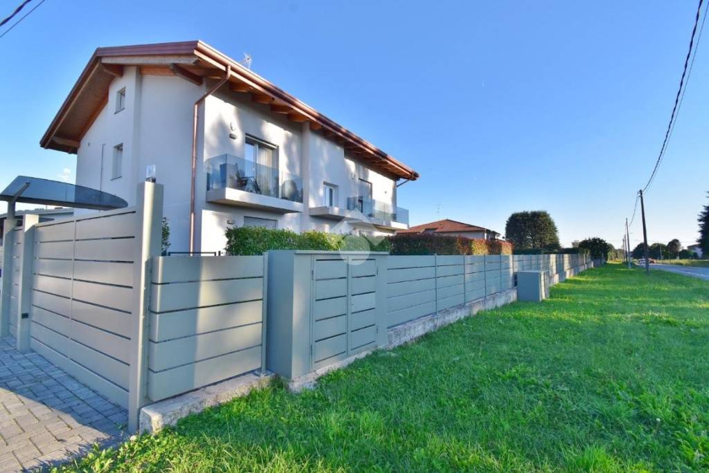 appartamento in vendita ad Appiano Gentile