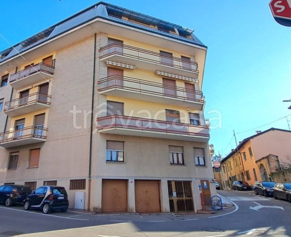 appartamento in vendita ad Appiano Gentile