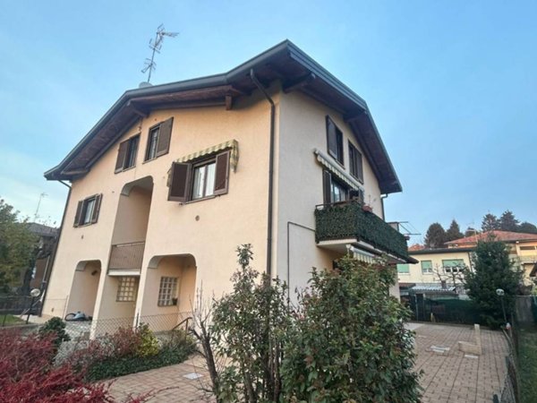appartamento in vendita ad Appiano Gentile
