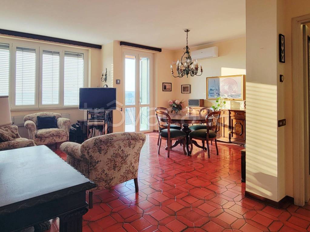 appartamento in vendita ad Appiano Gentile