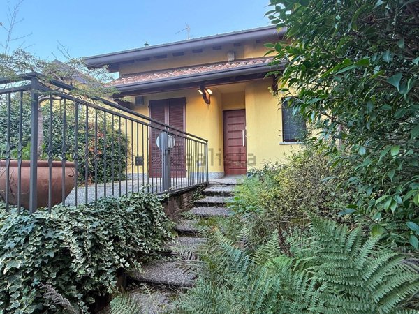 appartamento in vendita ad Appiano Gentile