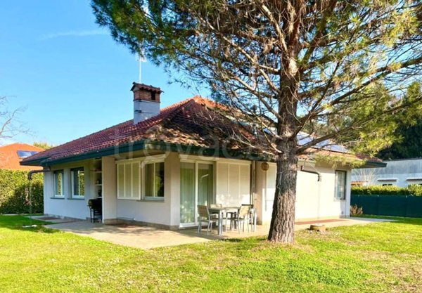 casa indipendente in vendita ad Appiano Gentile