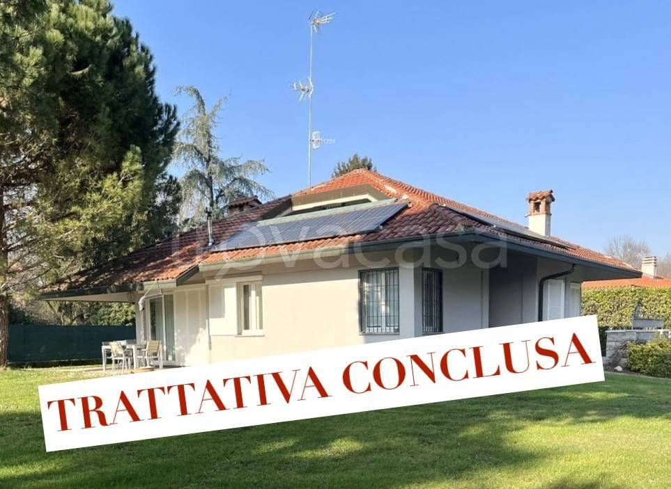 casa indipendente in vendita ad Appiano Gentile