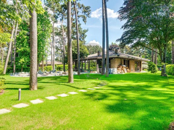 casa indipendente in vendita ad Appiano Gentile