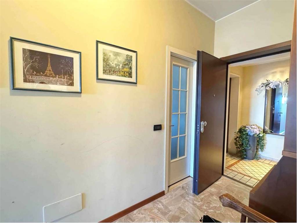 appartamento in vendita ad Appiano Gentile