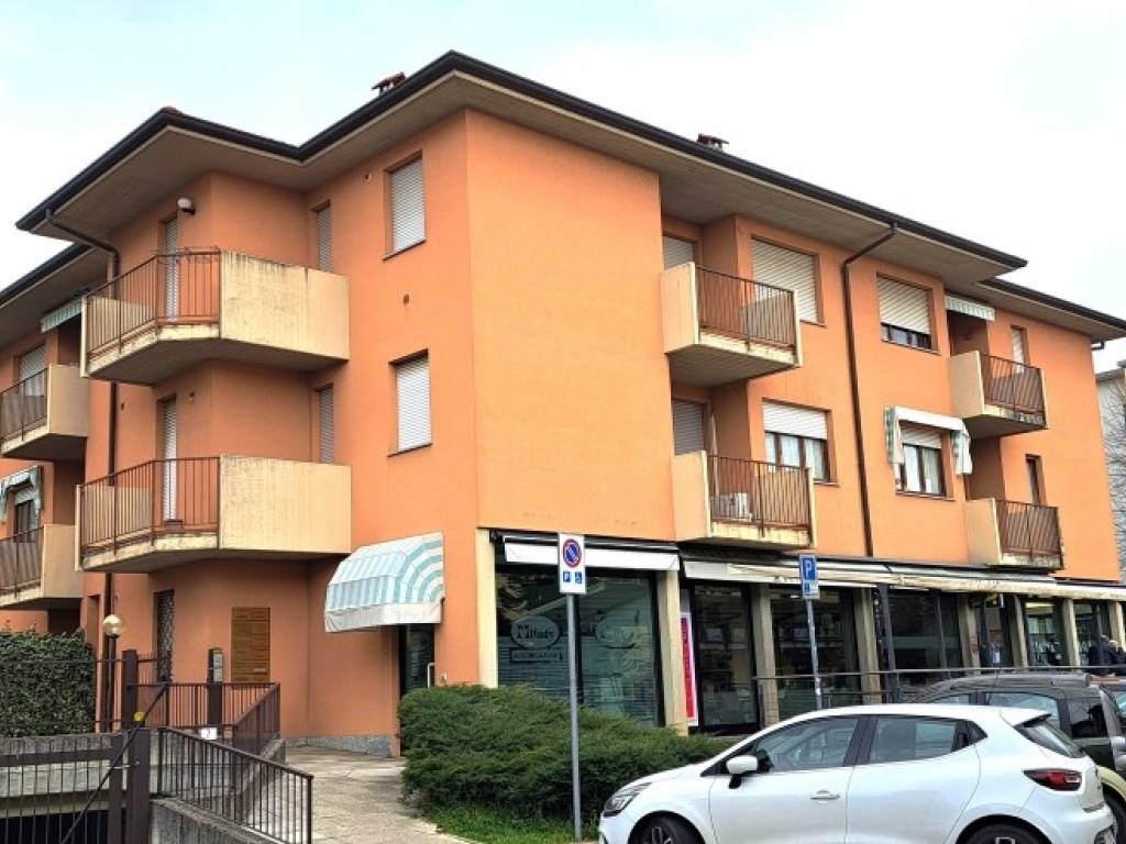 appartamento in vendita ad Appiano Gentile