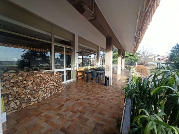 negozio in vendita ad Appiano Gentile