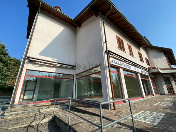 negozio in vendita ad Appiano Gentile