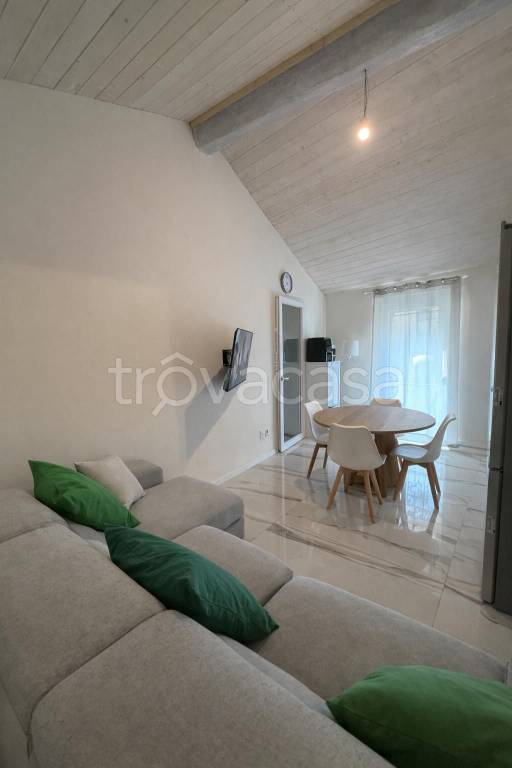 appartamento in vendita ad Appiano Gentile