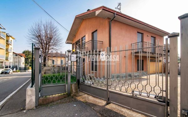 casa indipendente in vendita ad Appiano Gentile