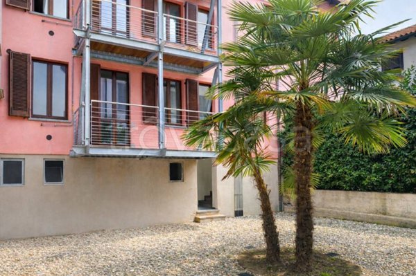 appartamento in vendita ad Appiano Gentile