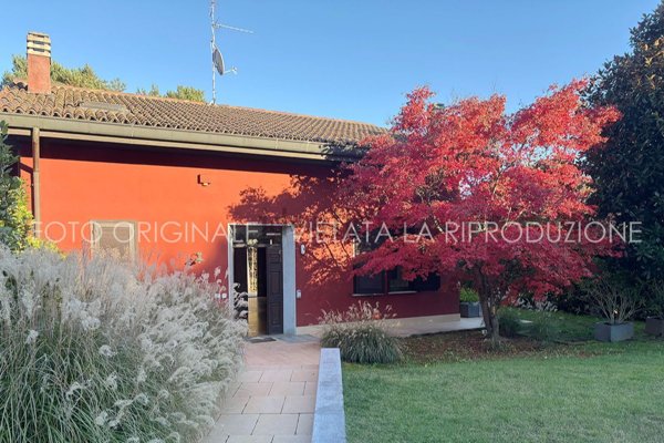 casa indipendente in vendita ad Appiano Gentile