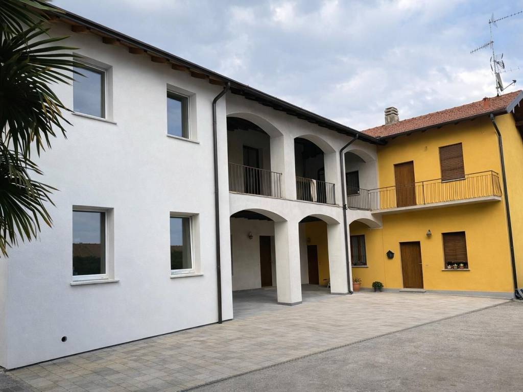 appartamento in vendita ad Appiano Gentile