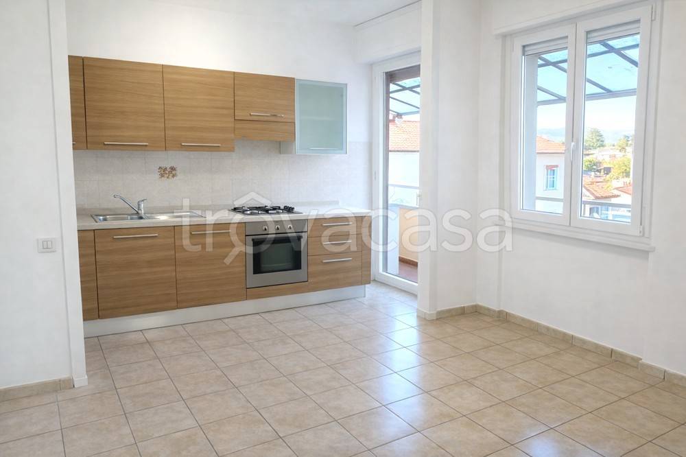 appartamento in vendita ad Appiano Gentile
