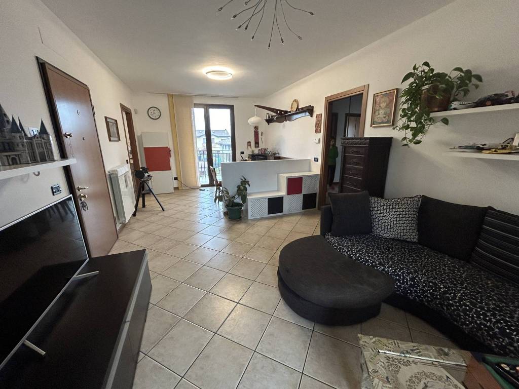 appartamento in vendita ad Appiano Gentile