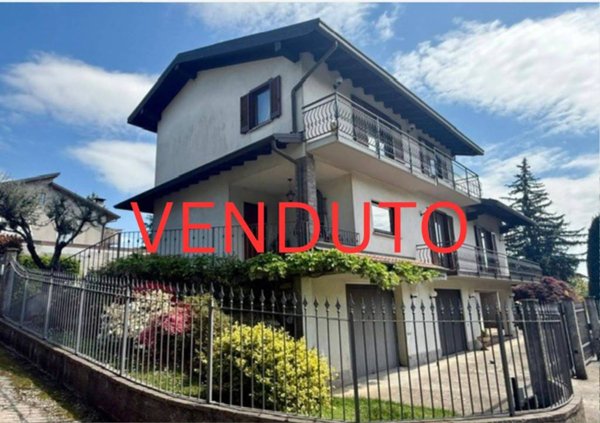 casa indipendente in vendita ad Appiano Gentile